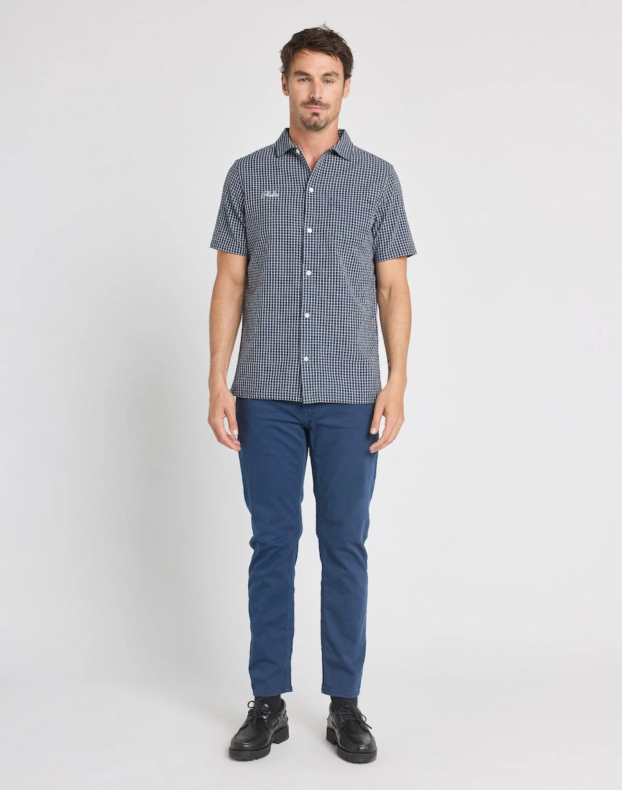 Pantalon Dening chino de chez PULLIN