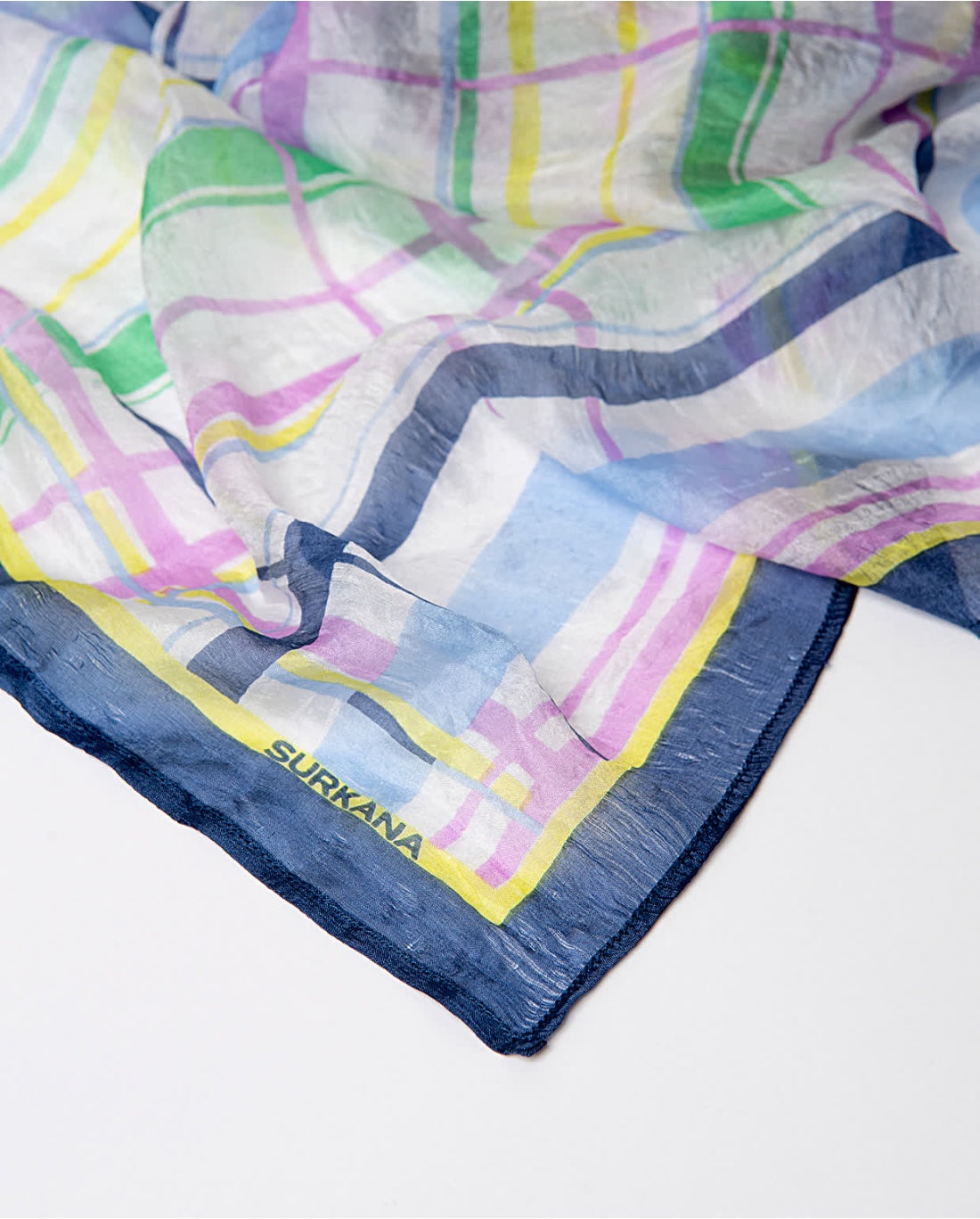 Foulard carré en soie Surkana